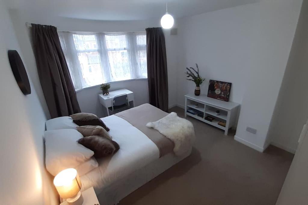 Free Parking Spacious Home Cardiff Exterior foto